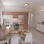Mali San Appartamento