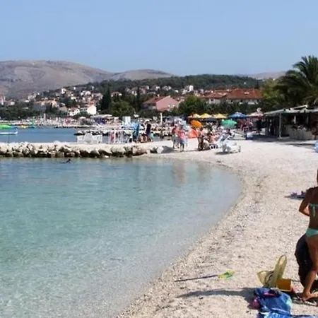 Mali San * トロギール