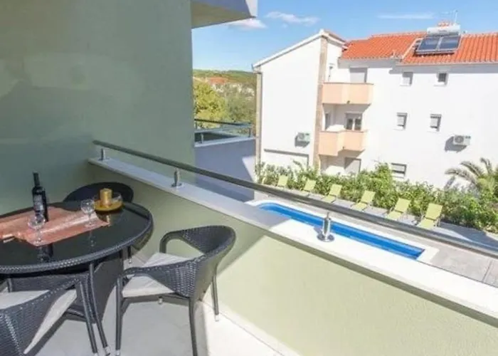 Apartament Mali San